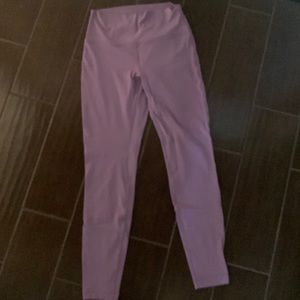 Luluemon Align Wisteria Purple leggings 28’